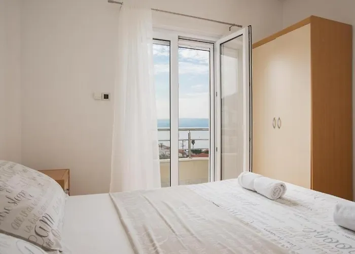 Daire With Wifi Podstrana, - 25097 Split